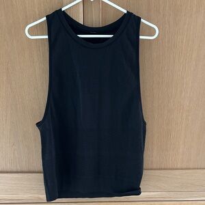 Lululemon black tank